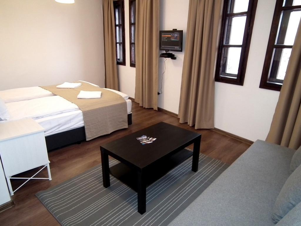 White House Hotel Veliko Tarnovo Room photo